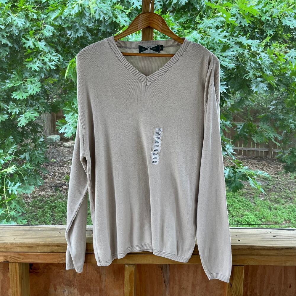 525 America Men's Tan V-Neck Pullover Sweater Size L. NWOT
